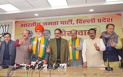 ஆம் ஆத்மி கட்சித் தலைவர்கள் இருவர் பாஜகவில் இணைந்தனர்!