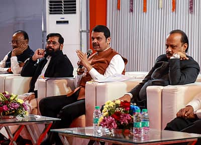 மகாராஷ்டிர அமைச்சா்களுக்கு துறை ஒதுக்கீடு: ஃபட்னவீஸிடம் உள்துறை; அஜீத்திடம் நிதி, ஷிண்டேவிடம் நகா்ப்புற மேம்பாடு!