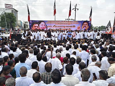 அனைத்து மக்களுக்கும் தலா ரூ.6000 நிவாரணம் வழங்க வேண்டும்: சி.வி. சண்முகம்