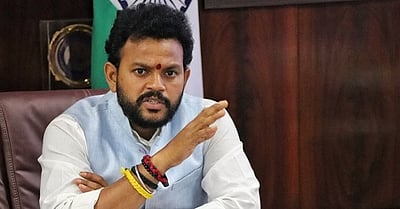 பெரு நகரங்களில் இரு விமான நிலையங்கள் அமைக்க ஏற்பாடு:
மத்திய அமைச்சா் தகவல்!