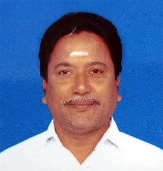 ஆா். மகாதேவன்.