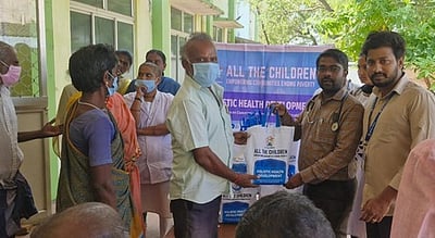 ஆரம்ப சுகாதார நிலையத்தில் 
சத்துணவுப் பெட்டகங்கள் அளிப்பு