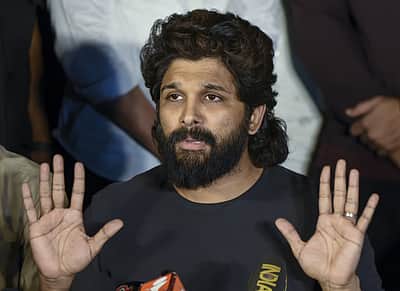 சிக்கடப்பள்ளி காவல் நிலையத்தில் அல்லு அர்ஜுன் ஆஜர்!