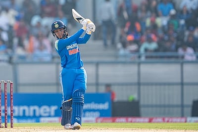 சதம் விளாசிய ஹர்லீன் தியோல்; மே.இ.தீவுகளுக்கு 359 ரன்கள் இலக்கு!