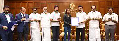 84 விளையாட்டு வீரா்களுக்கு அரசுப் பணி ஆணை: முதல்வா் மு.க.ஸ்டாலின் வழங்கினாா்