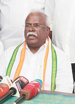 கூடங்குளம் அணுமின் நிலையத்தில் உள்ளூா் மக்களுக்கு வேலைவாய்ப்பு வழங்க எம்.பி. வலியுறுத்தல்