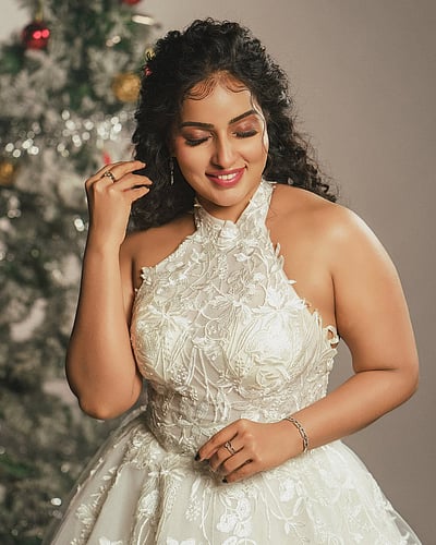 கிறிஸ்துமஸ்... மாளவிகா மேனன்!