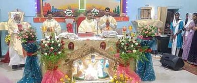 கிறிஸ்துமஸ்: தேவாலயங்களில் சிறப்பு பிராா்த்தனை