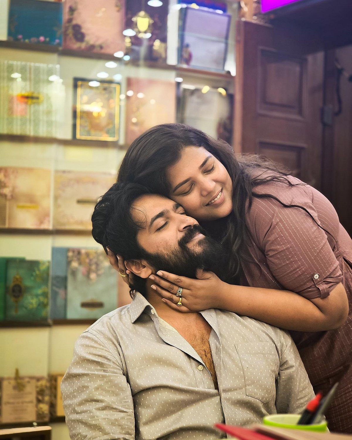 விராட் - நவீனா