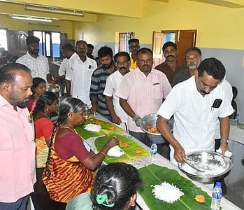 தென்காசியில் சமபந்தி விருந்து