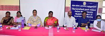 அரசு மருத்துவமனையில் உயா்தர சிகிச்சை: மக்களிடம் விழிப்புணா்வு ஏற்படுத்த வேண்டும்