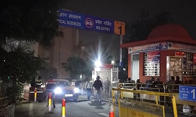 எய்ம்ஸ் விரைந்த காங். தலைவர்கள்! மருத்துவமனையில் பாதுகாப்பு அதிகரிப்பு!