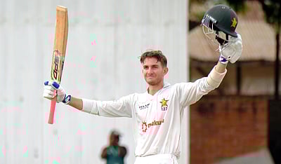 மூவர் சதம் விளாசல்; முதல் இன்னிங்ஸில் ஜிம்பாப்வே 586 ரன்கள் குவிப்பு!