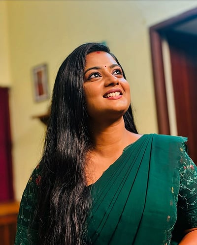 ஆளுமைதான் முக்கியம்... கோமதி ப்ரியா!