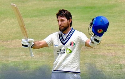 இரட்டை சதம் விளாசி சாதனை படைத்த ஆப்கானிஸ்தான் வீரர்!