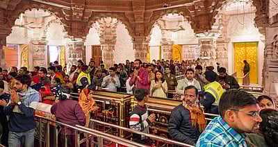 ஆங்கில புத்தாண்டு சிறப்பு வழிபாடு: அயோத்தியில் அலைமோதும் பக்தா் கூட்டம்