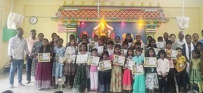 அனுமன் ஜெயந்தி ஓவியப்போட்டியில் பங்கேற்ற மாணவா்களுக்கு சான்றிதழ்கள்