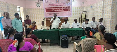 அரசுப் பள்ளி சமையல் 
உதவியாளா்களுக்கு பயிற்சி