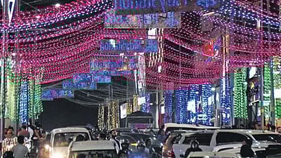 புத்தாண்டு கொண்டாட்டத்தில் விசில் அடிக்கத் தடை; முகக்கவசம் கட்டாயம்! பெங்களூரு போலீஸ்