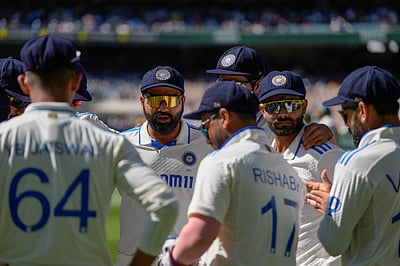 டெஸ்ட் தொடர் தோல்வி எதிரொலி: இங்கிலாந்துடன் பயிற்சி ஆட்டங்களில் விளையாடும் இந்தியா!