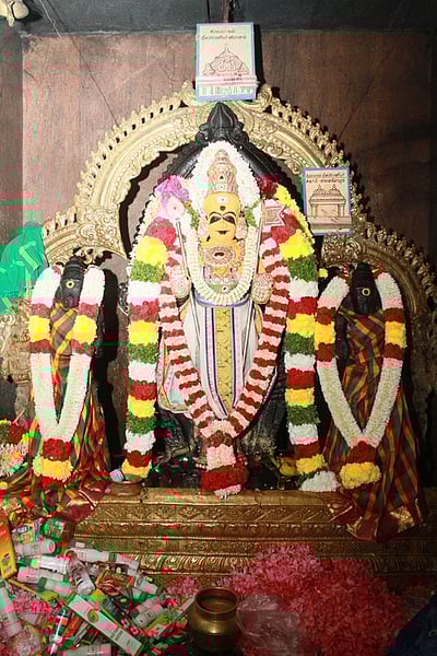 புத்தாண்டு: நெல்லை கோயில்களில் ஆயிரக்கணக்கானோா் தரிசனம்