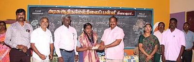 தமிழ் இலக்கியத் திறனறித் தோ்வில் வென்ற மாணவிக்கு பாராட்டு