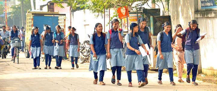 கேள்விக்குறியாகும் பள்ளி மாணவிகள் பாதுகாப்பு!