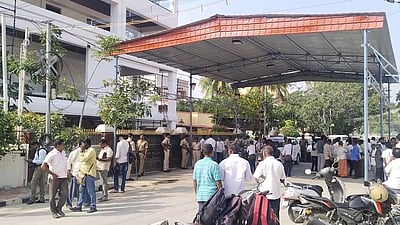 அமைச்சர் துரைமுருகன் வீட்டில் அமலாக்கத்துறை சோதனை!