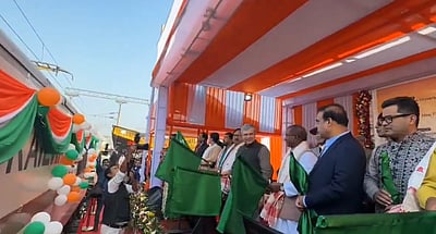 அசாமில் மூன்று புதிய ரயில்கள்: தொடங்கி வைத்தார் மத்திய ரயில்வே அமைச்சர் 