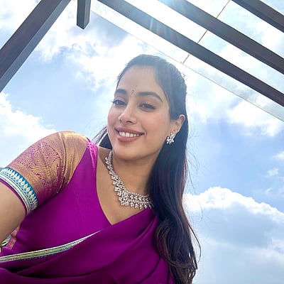 ஊதா, ஊதா, ஊதாப் பூ... ஜான்வி கபூர்!