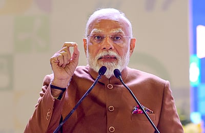 விண்வெளித் துறையில் இந்தியா புதிய உச்சம் எட்டும்! - பிரதமா் மோடி