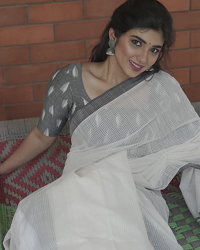 என்னவென்று சொல்வதம்மா... பிரக்யா நாக்ரா! 