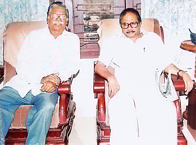 இரண்டாம் இடத்துக்கு மரியாதை