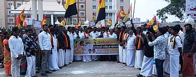 மயிலாடுதுறையில் தேமுதிக ஆா்ப்பாட்டம்