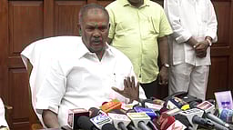 100 நாள் வேலை திட்டத்தில் சதி: பேரவைத் தலைவர் அப்பாவு விமர்சனம்