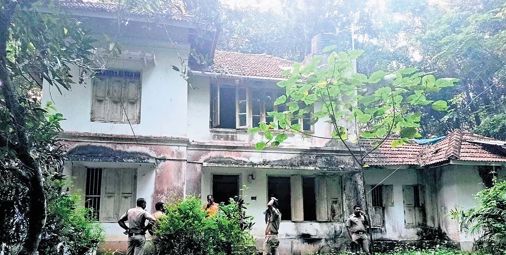 எலும்புகள் மீட்கப்பட்ட வீடு