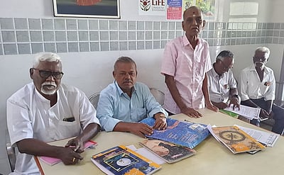 ரயில்வே ஓய்வூதியா்கள் சங்க கூட்டம்