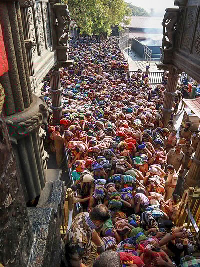 மகரவிளக்கையொட்டி சபரிமலையில் பல்வேறு கட்டுப்பாடுகள்!