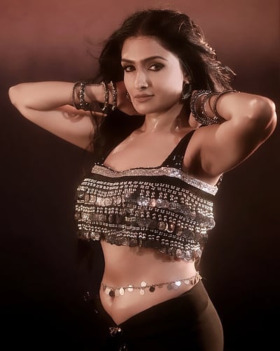 புஷ்பாவில் பார்த்தீர்களா? ஊர்வசி அப்சரா!