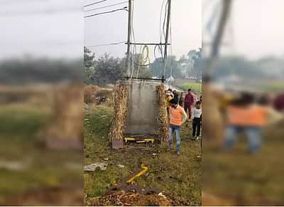 மின்மாற்றி திருட்டு! 25 நாள்களாக இருளில் மூழ்கியுள்ள கிராமம்!