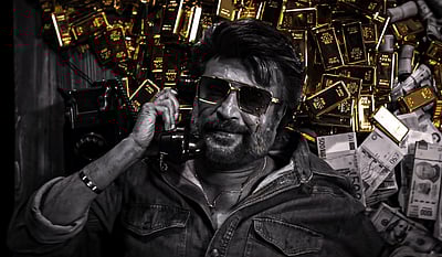 ஆகஸ்ட் வெளியீடாகக் கூலி?