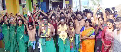 தைப்பூசம்: சேலத்தில் இருந்து பழனிக்கு பாதயாத்திரை புறப்பட்ட பக்தா்கள்