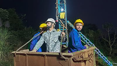 சுரங்கத்தில் சிக்கிய தொழிலாளிகள்! 4 வது நாளாக தொடரும் மீட்புப் பணி! 