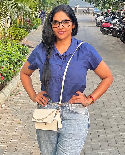 அமைதியோ அமைதி... ரேஷ்மா பசுபுலேட்டி!