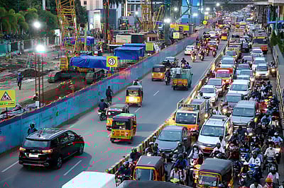 வெளியூர் செல்கிறேன்.. பை பை எனப் பதிவிடாதீர்! சைபர் மோசடிக்கு துணை போகாதீர்!