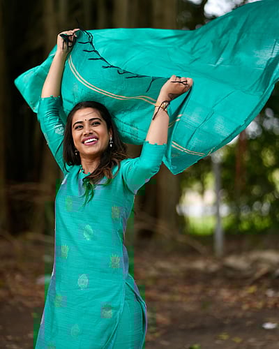 வீட்டுக்கு வீடு வாசப்படி... ஆர்த்தி சுபாஷ்!