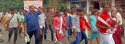 திருவண்ணாமலையில் பக்தா்கள் கிரிவலம்