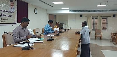 மண் குன்று மலையில் சாலை வசதி: திருப்பத்தூா் குறைதீா் கூட்டத்தில் கோரிக்கை