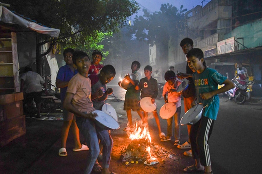 போகிப் பண்டிகை: எவற்றையெல்லாம் எரிக்கக் கூடாது!