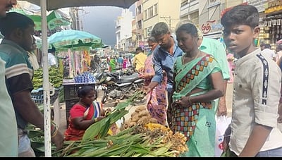 பொங்கல் பண்டிகை: விழுப்புரத்தில் பொருள்கள் வாங்கக் குவிந்த மக்கள்